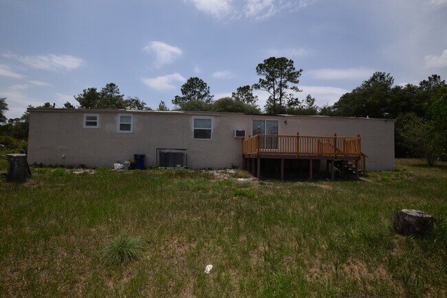 Foto del edificio - 4 bedroom 2 bath home for rent at 40404 Ho...