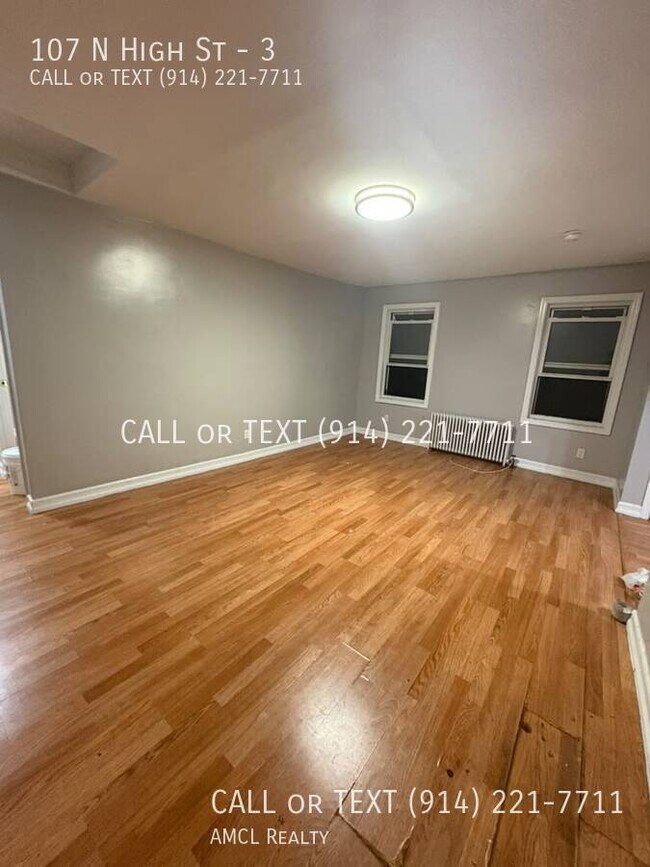Foto del edificio - 107 N High St