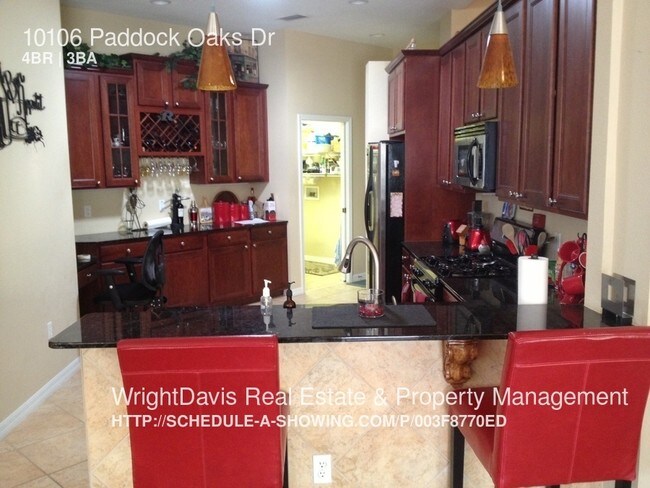 Foto del edificio - 10106 Paddock Oaks Dr