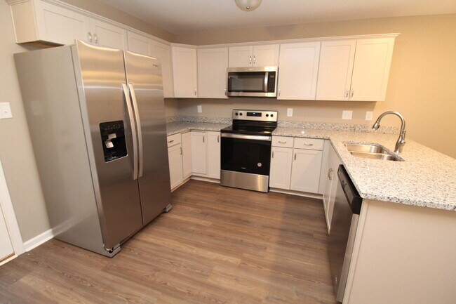 Building Photo - 955 Big Sky Dr
