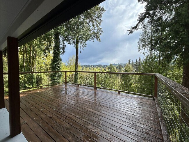 Building Photo - Stunning Views! Secluded 2 Bed, 1 Bath Gem!