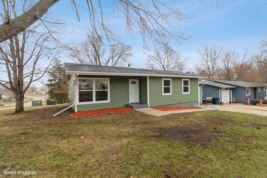 Primary Photo - 1120 Hazel St