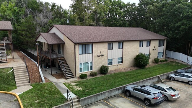 Foto del edificio - 405 Clayton Dr