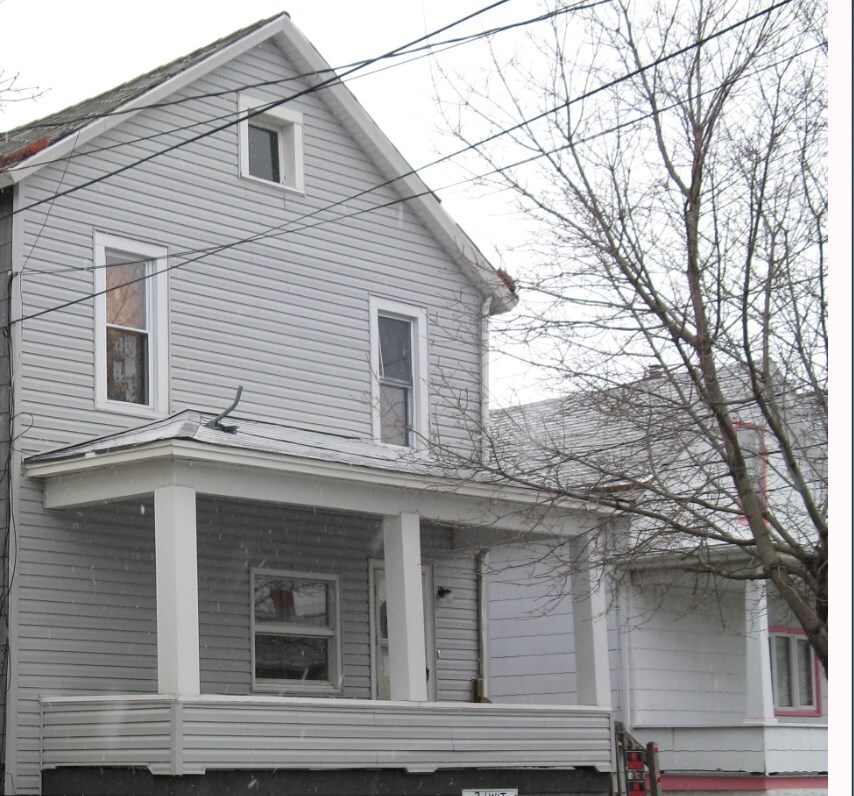Primary Photo - 640 E 14th St