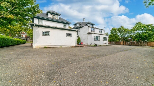 Building Photo - 22 Bay Shore Ave