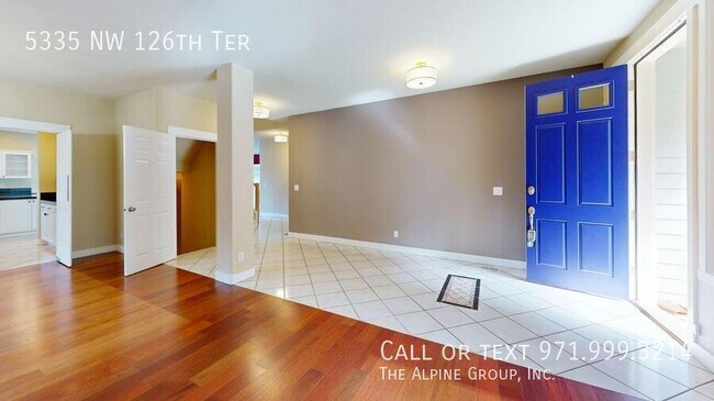 Foto del edificio - 5335 NW 126th Terrace