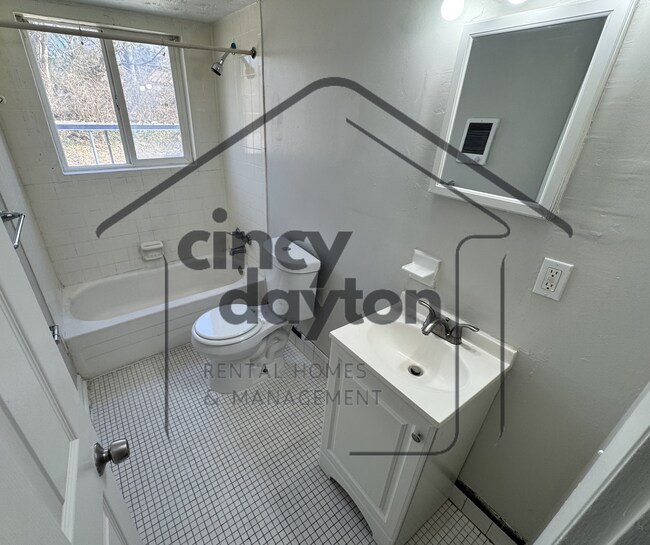 Foto del edificio - 6118 Stover Ave