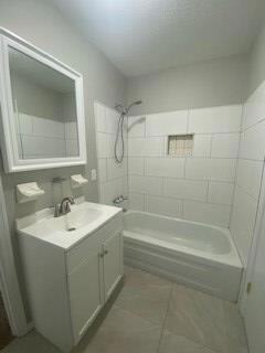Foto del edificio - 728 Elaine St