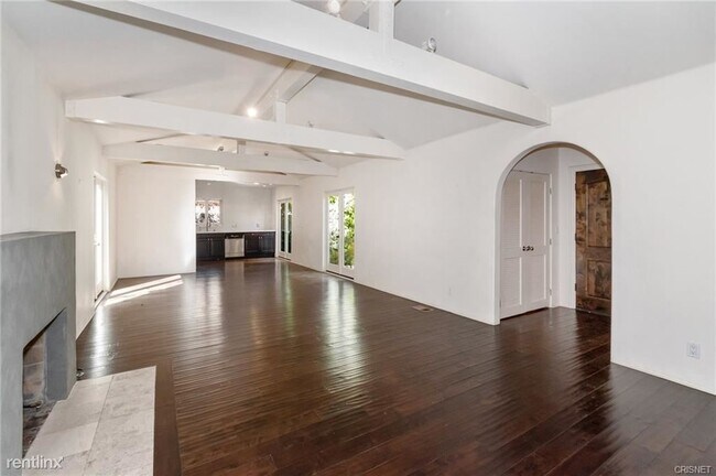 Foto del edificio - 2 br, 3 bath House - 1807 Nichols Canyon Rd