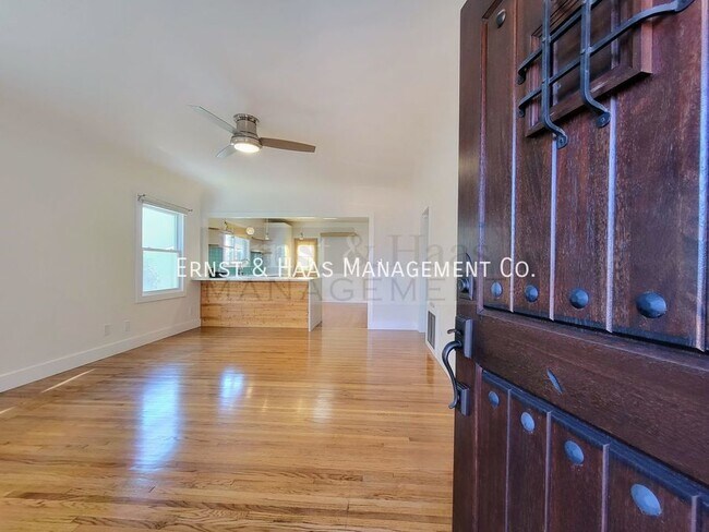 Building Photo - Beautifully Remodeled 2 Bedroom Front Home...