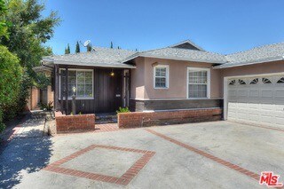 Foto del edificio - 5739 Simpson Ave