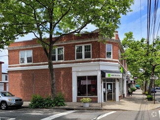 Building Photo - 826 State St