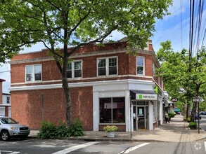 Building Photo - 826 State St