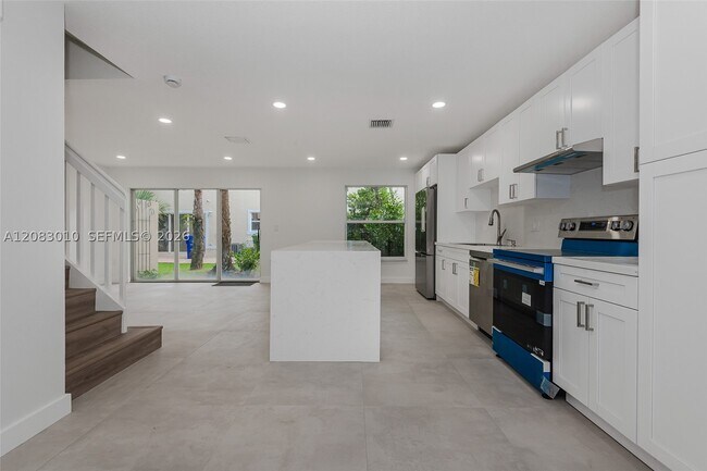 Building Photo - 17139 NW 23rd St