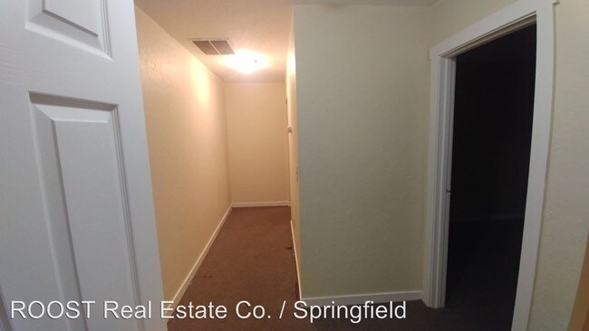 Building Photo - 2 br, 1 bath House - 714 Olive St