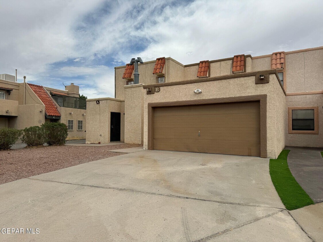 Primary Photo - 1587 Bengal Dr