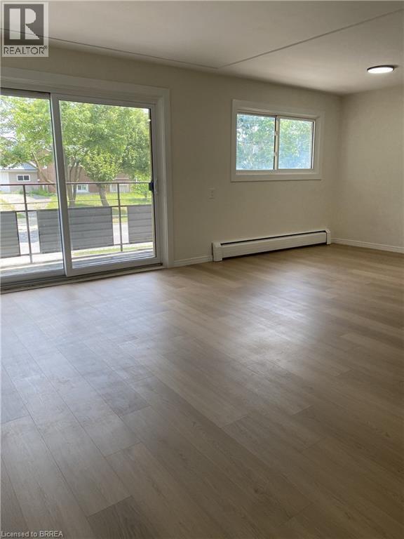 Photo du bâtiment - 151 Siebert Ave