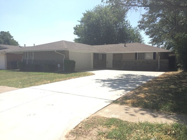 Foto del edificio - 2416 SW 76th St