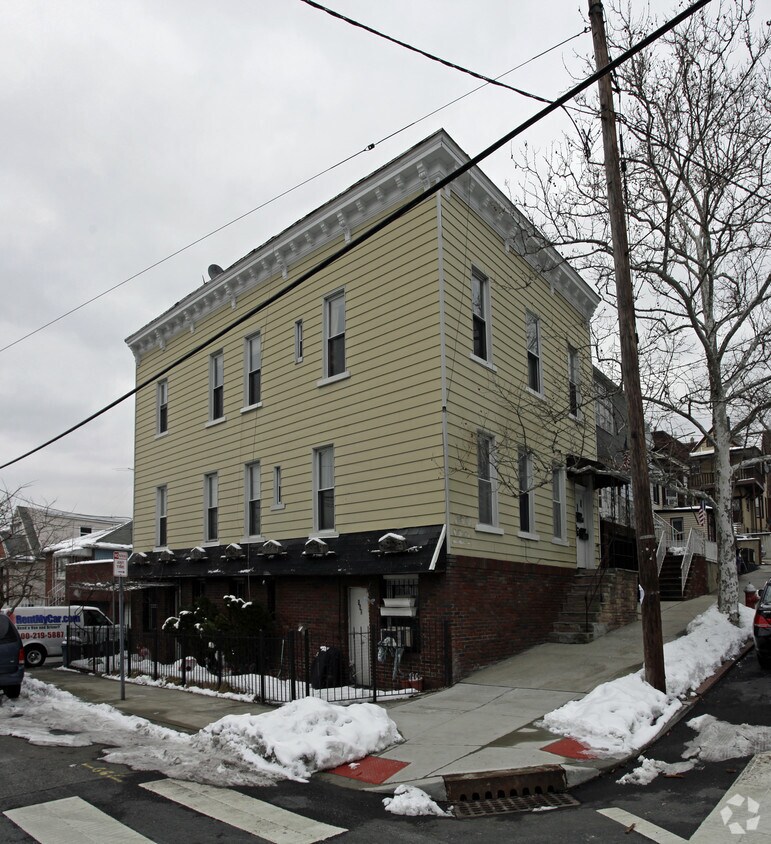 180 Thorne St, Jersey City, NJ 07307 Apartments in Jersey City, NJ