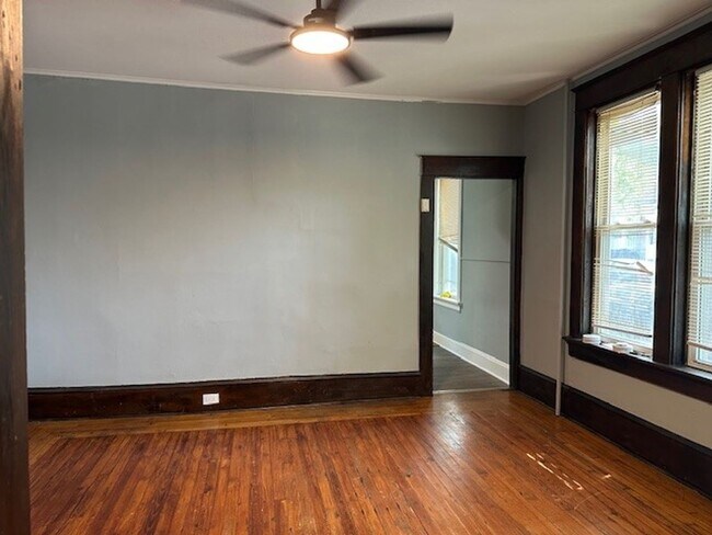 Building Photo - 701 N 17th St