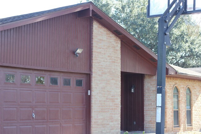 Building Photo - 7207 Addicks Clodine Rd