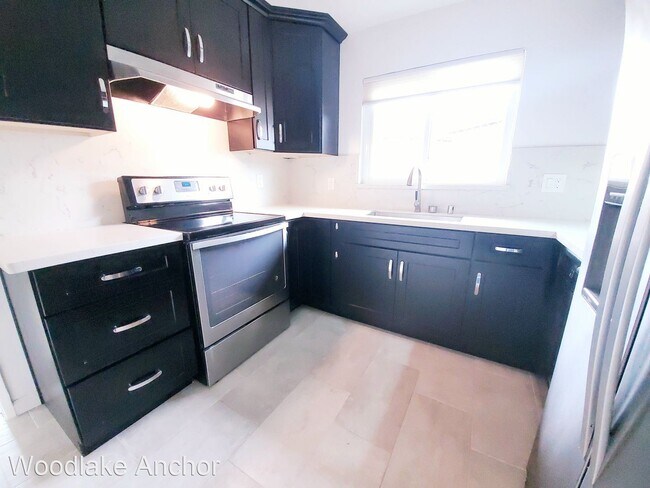 Building Photo - 2 br, 2 bath House - 151 West 3rd Ave #3