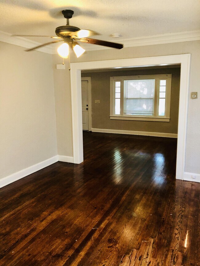 Foto del edificio - 3414 Bales Ave