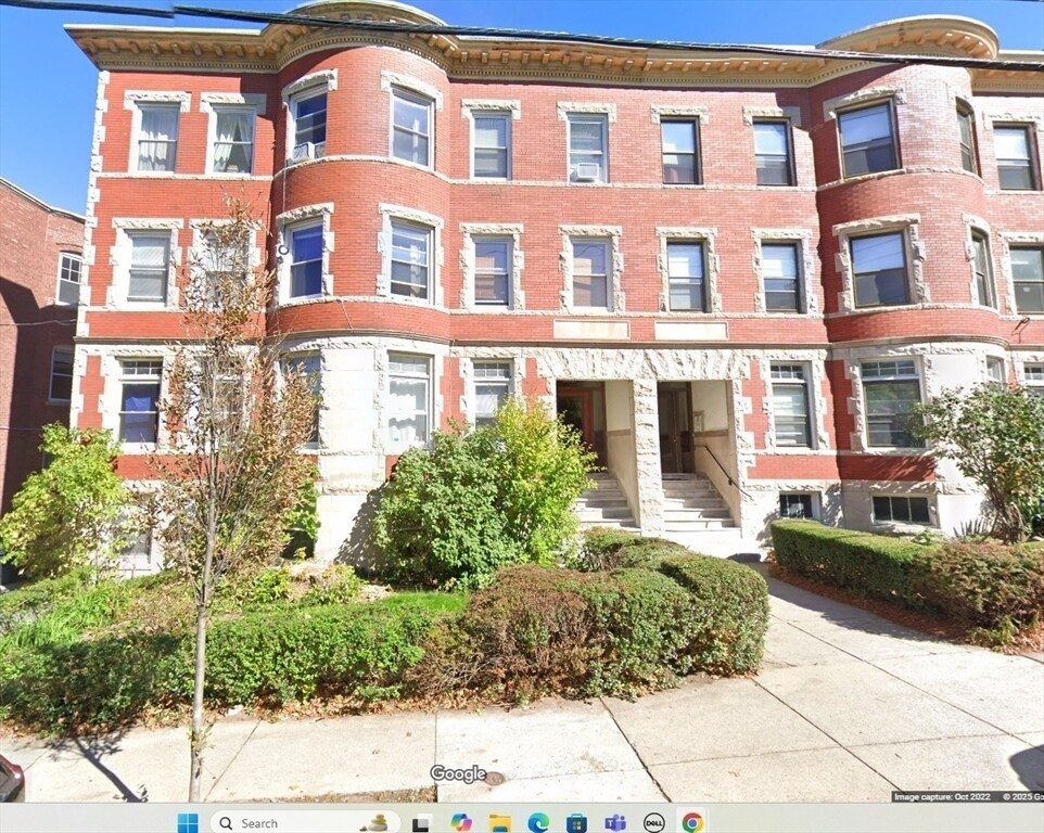 Primary Photo - 187 Winthrop Rd