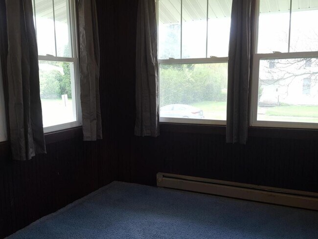 Building Photo - 2521 Iowa Street #1
