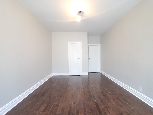 164 Sterling Ave 41 - 165 Sterling Ave