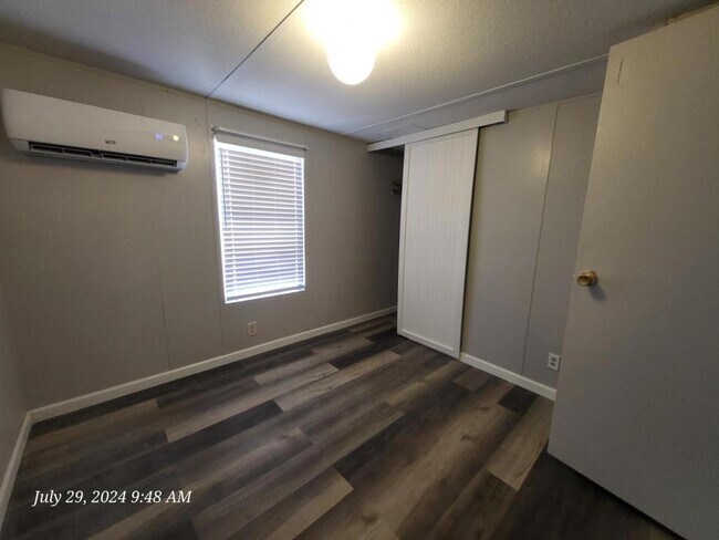 Building Photo - 524 S Eden Rd