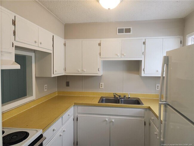 Foto del edificio - 301 Faison Ave