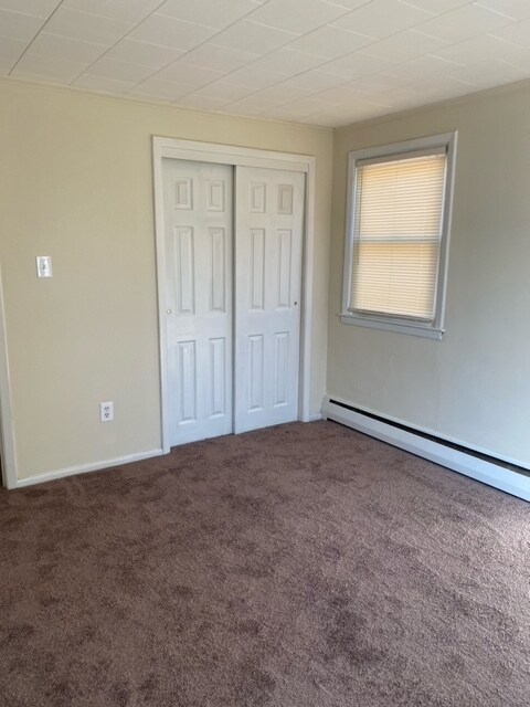 Main bedroom - 3210 Albemarle Ave