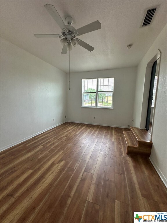 Building Photo - 1104 S 13th St