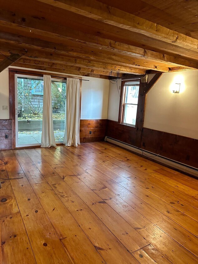 17 First St Unit 2, Dover, NH 03820 Room for Rent in Dover, NH