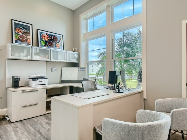 Building Photo - 2107 Saffron Walden Dr