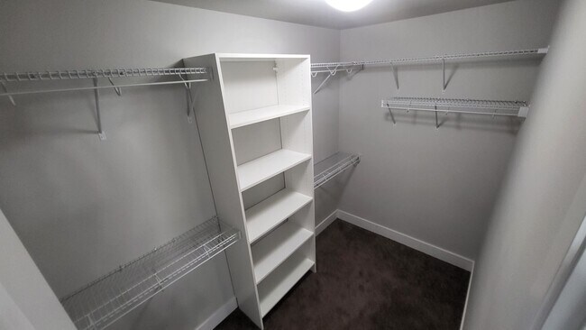 Foto del edificio - 4 Bed 3 Bath Smart-Home in Bothell!