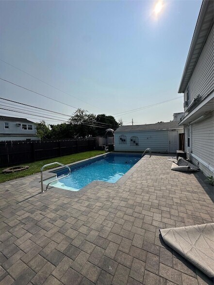 Photo - 12 Green Ln