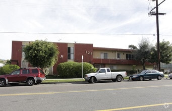 Building Photo - Commonwealth Manor