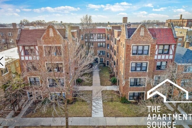 Photo - 2617 W Berwyn Ave Apartment