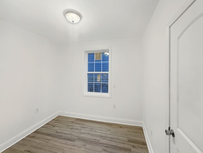 Foto del edificio - 2423 Magnolia St