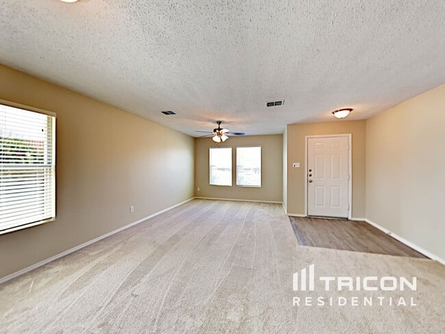 Building Photo - 216 Blazing Star Trail