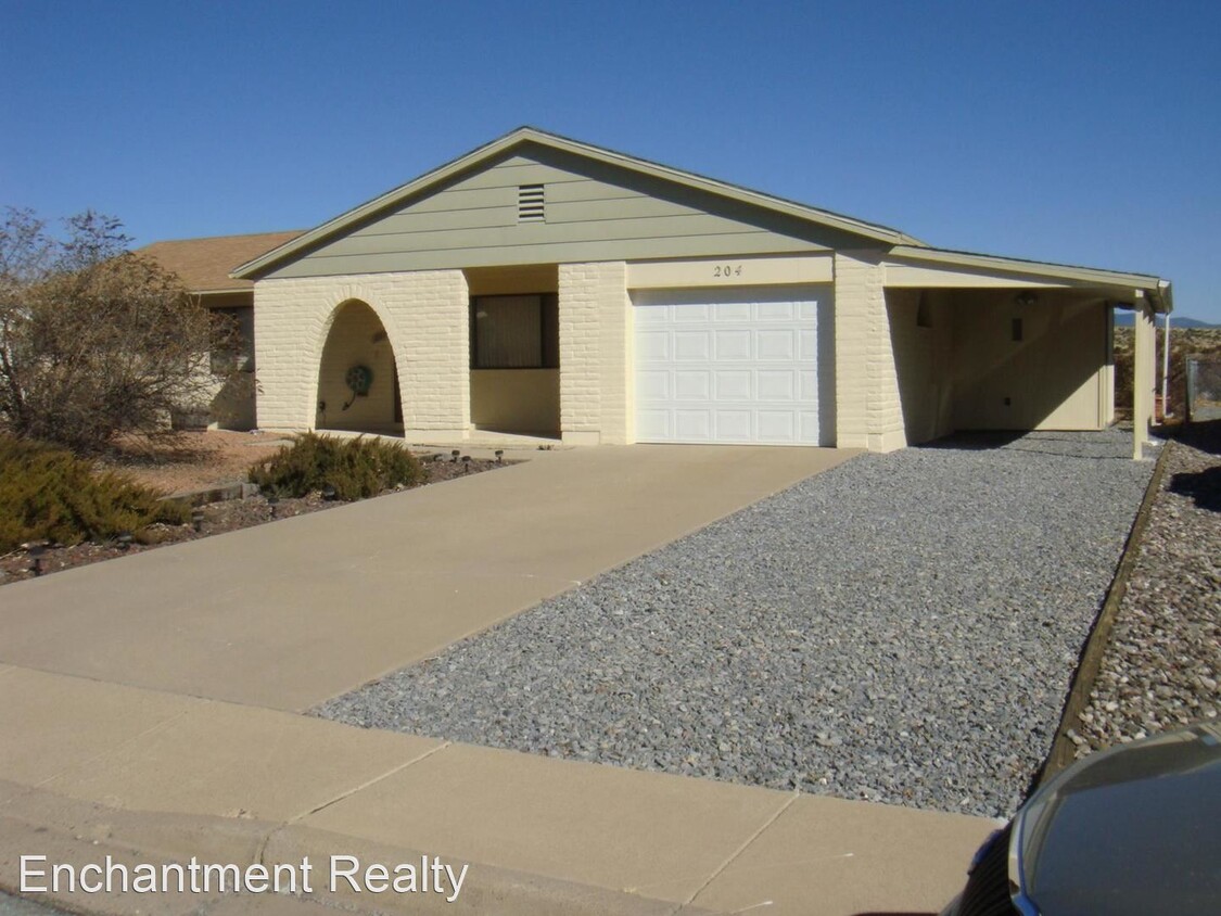 Primary Photo - 3 br, 2 bath House - 204 Chalcocite