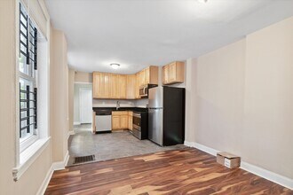 Building Photo - 1844 N Bouvier St