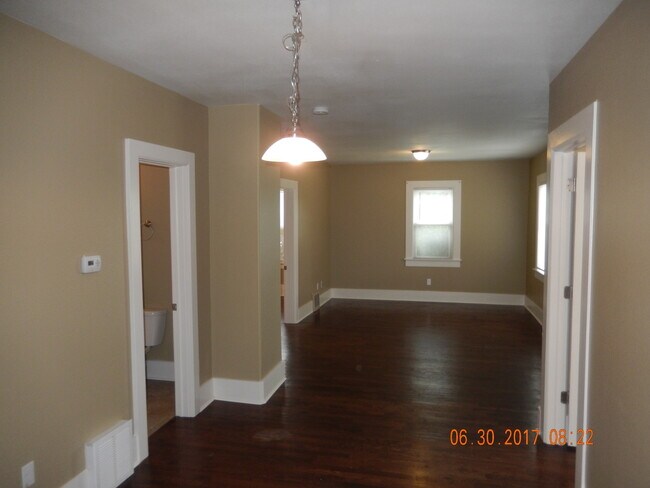 Foto del edificio - 228-228 Cheyenne Ave