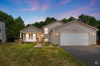 Building Photo - 729 Creek Bend Ln