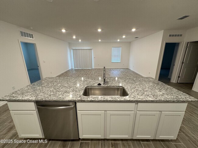 Foto del edificio - 2154 Ramsdale Dr SE