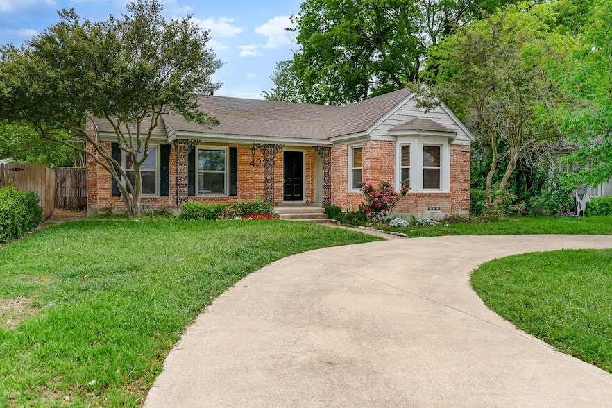 Photo - 4220 Lovers Lane Unit