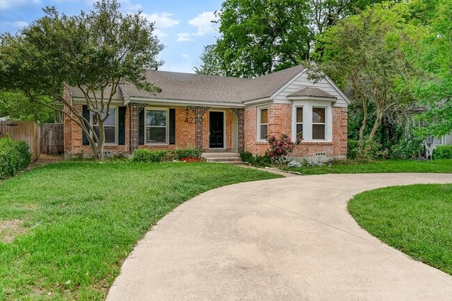 Photo - 4220 Lovers Lane Unit House