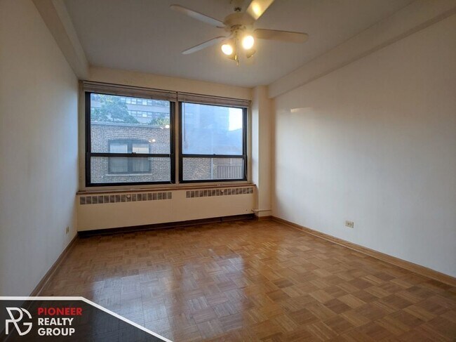 Building Photo - 4180 N Marine Dr